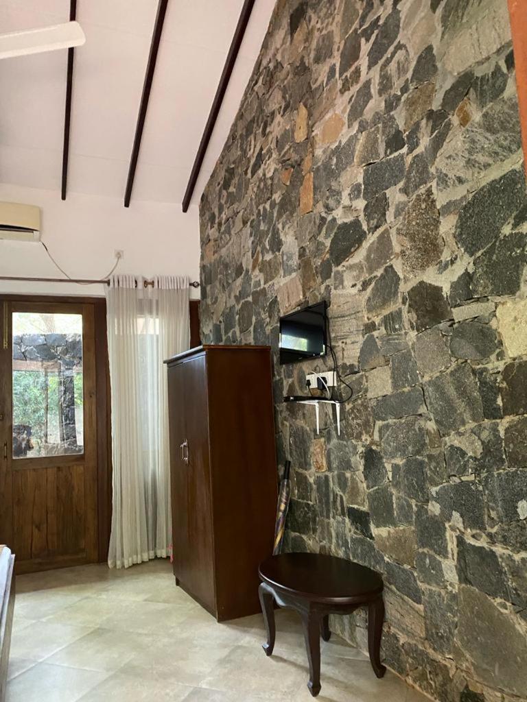 Twin Blocks Nature Resort 아누라다푸라 외부 사진
