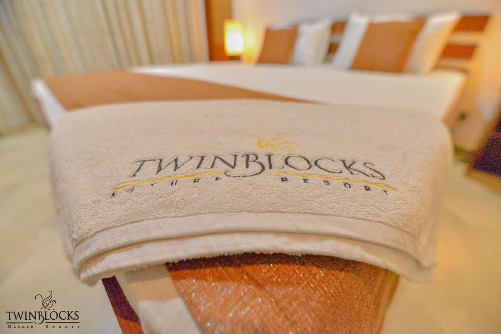 Twin Blocks Nature Resort 아누라다푸라 외부 사진