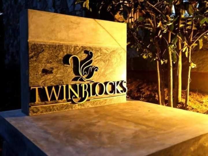 Twin Blocks Nature Resort 아누라다푸라 외부 사진